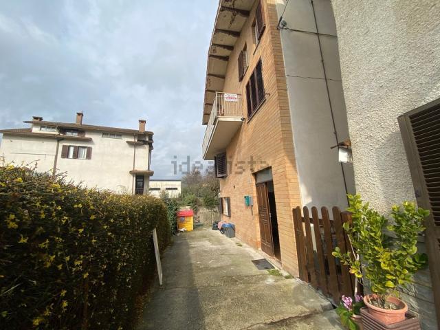 Appartamento in vendita di 105 m² in Via dell&apos ornello, 14