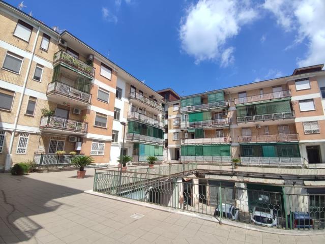 Appartamento in vendita di 105 m² in Via dell&apos Epomeo