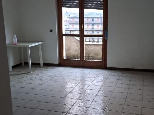 Appartamento in vendita di 105 m² in Via della Pace, 32