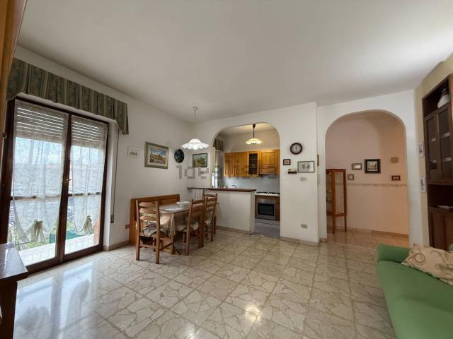 Appartamento in vendita di 105 m² in Via della Piazzarola