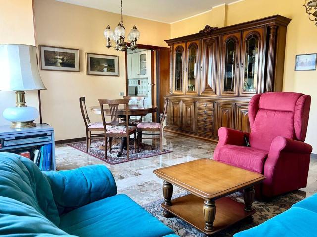 Appartamento in vendita di 105 m² in Via della Resistenza, 4