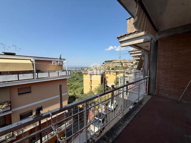 Appartamento in vendita di 105 m² in Via delle Fontanelle, 17