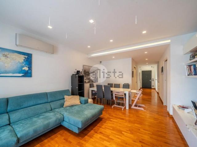Appartamento in vendita di 105 m² in Via di Vigna Stelluti