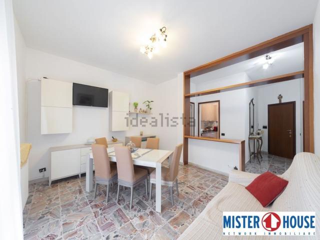 Appartamento in vendita di 105 m² in Via Edmondo de Amicis, 7