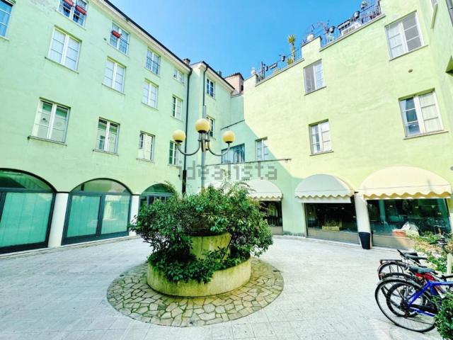 Appartamento in vendita di 105 m² in Via Ferdinando Galli Bibbiena, 16