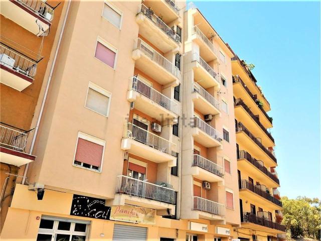 Appartamento in vendita di 105 m² in Via Imera, 171