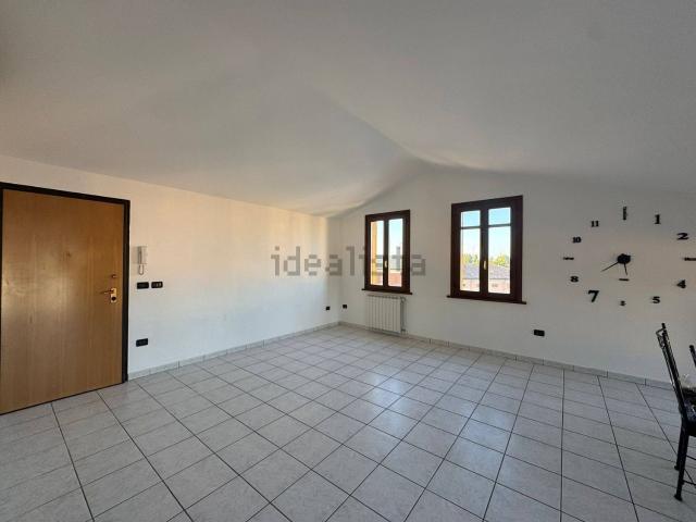 Appartamento in vendita di 105 m² in Via IV Novembre