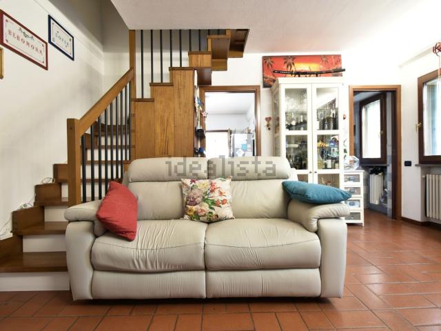 Appartamento in vendita di 105 m² in Via Ortali