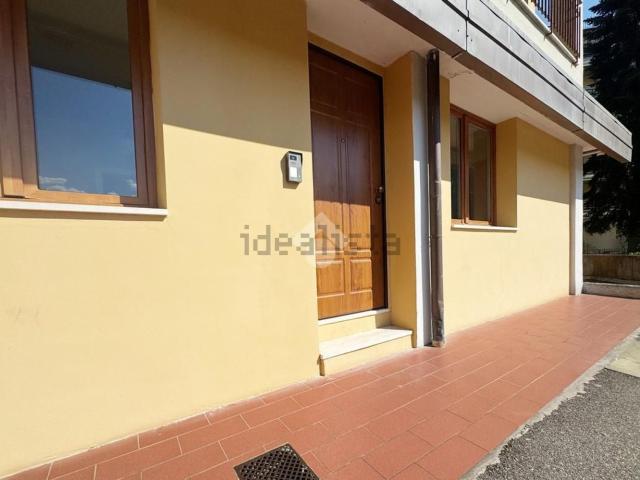 Appartamento in vendita di 105 m² in Via Lorenzo Valla, 10