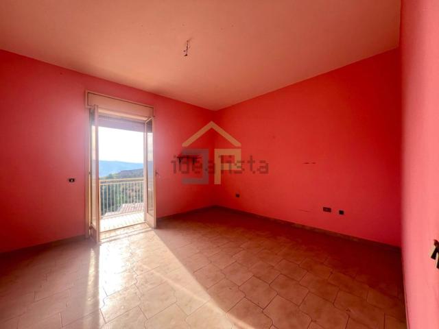 Appartamento in vendita di 105 m² in Via la Masa, 115