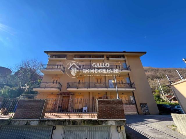 Appartamento in vendita di 105 m² in Via Luigi Amabile