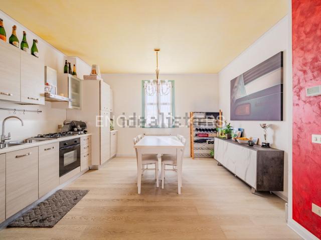 Appartamento in vendita di 105 m² in Via Luigi Serena