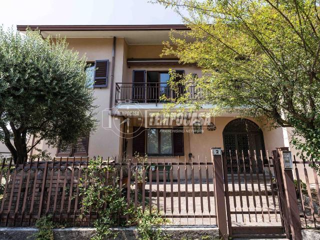 Appartamento in vendita di 105 m² in Via Mognago
