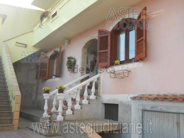 Appartamento in vendita di 105 m² in Via Montexi, 36