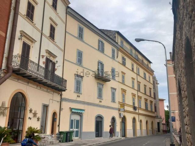 Appartamento in vendita di 105 m² in Via Monte Gennaro, 5