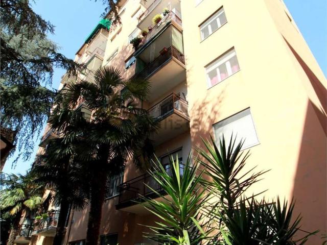 Appartamento in vendita di 105 m² in Via Monte Grappa, 9