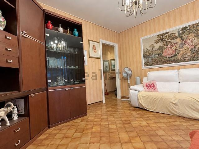Appartamento in vendita di 105 m² in Via Monte Santo, 28