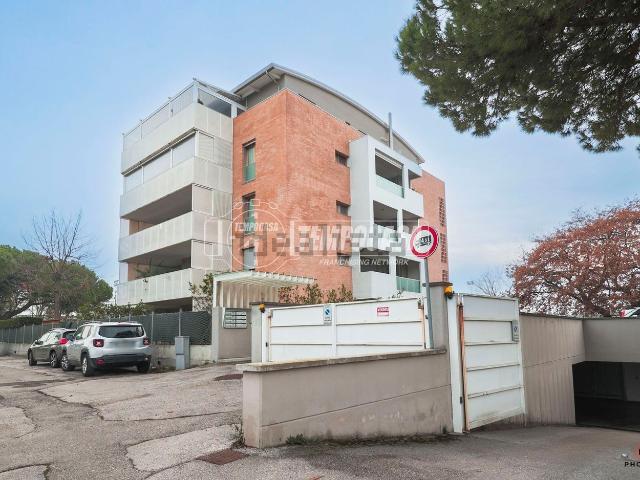 Appartamento in vendita di 105 m² in Via Monte Rosa