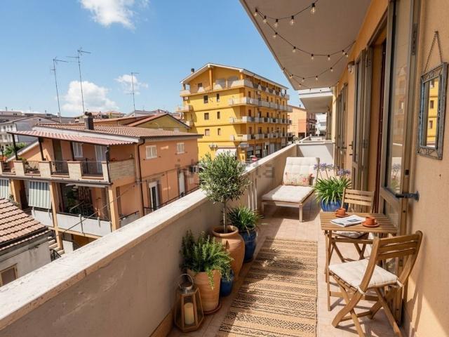 Appartamento in vendita di 105 m² in Via Montegrappa