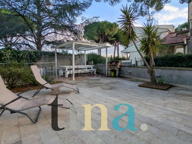 Appartamento in vendita di 105 m² in Via mare Ionio