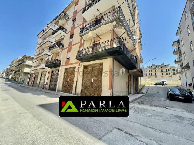 Appartamento in vendita di 130 m² in Via Mario Corsello