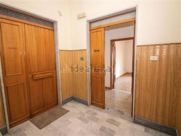 Appartamento in vendita di 105 m² in Via Martiri d&apos Ungheria
