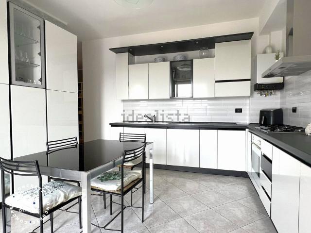 Appartamento in vendita di 105 m² in Via Martiri della Libertà, 3