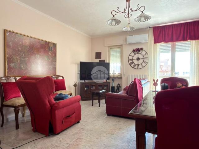 Appartamento in vendita di 105 m² in Via Massimo D&apos Azeglio, 67