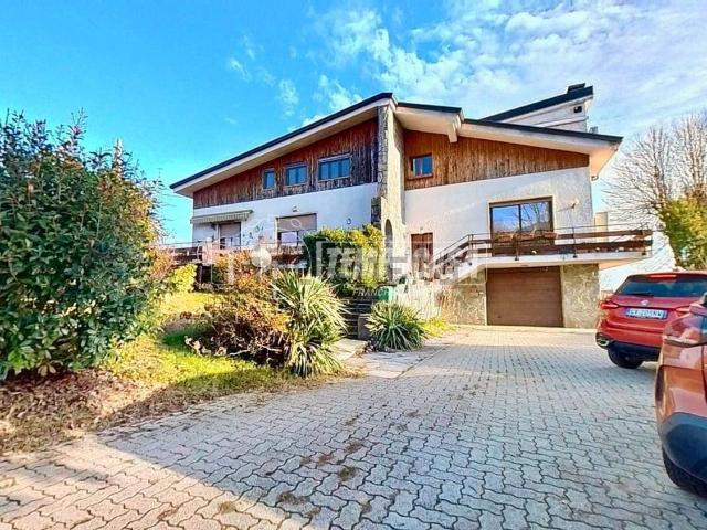 Appartamento in vendita di 105 m² in Via Misti, 66