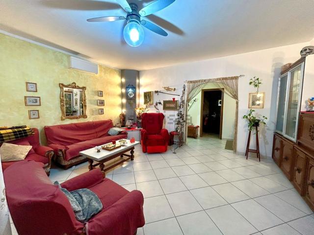 Appartamento in vendita di 105 m² in Via Nonantolana