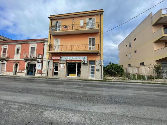 Appartamento in vendita di 105 m² in Via Nazionale, 90