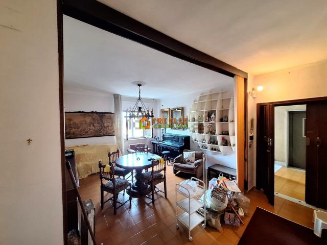 Appartamento in vendita di 105 m² in Via Napoli