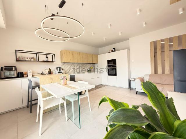 Appartamento in vendita di 105 m² in Via S. Caterina, 69