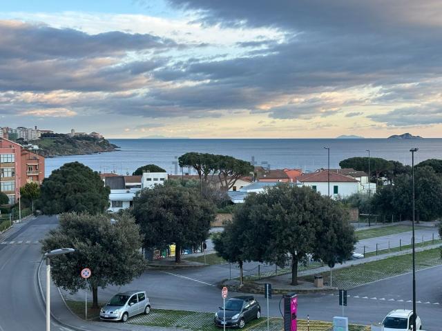 Appartamento in vendita di 105 m² in Via Salivoli