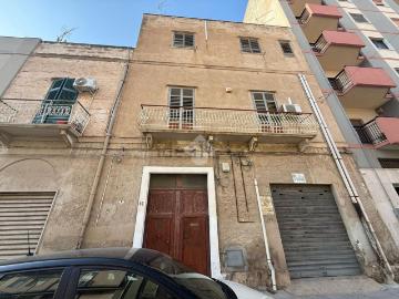 Appartamento in vendita di 105 m² in Via Salvatore Lonero, 62