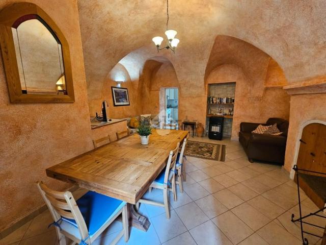 Appartamento in vendita di 105 m² in Via San Andrea, 17
