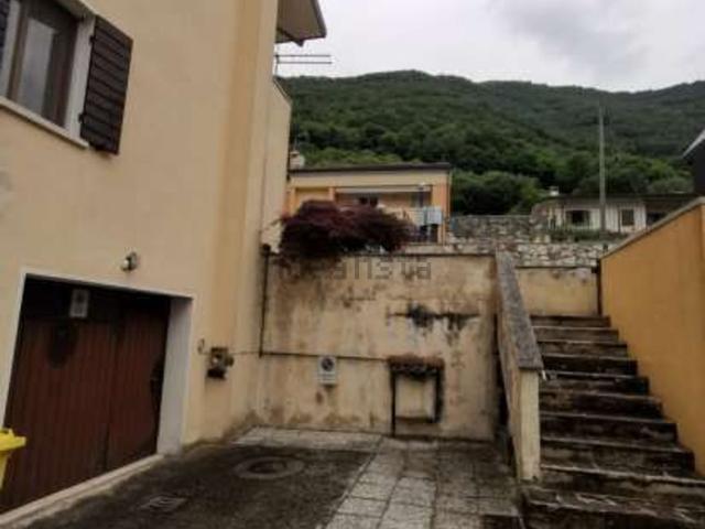 Appartamento in vendita di 105 m² in Via San Tomio, 11