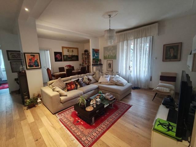 Appartamento in vendita di 105 m² in Via Sandro Gallo, 98