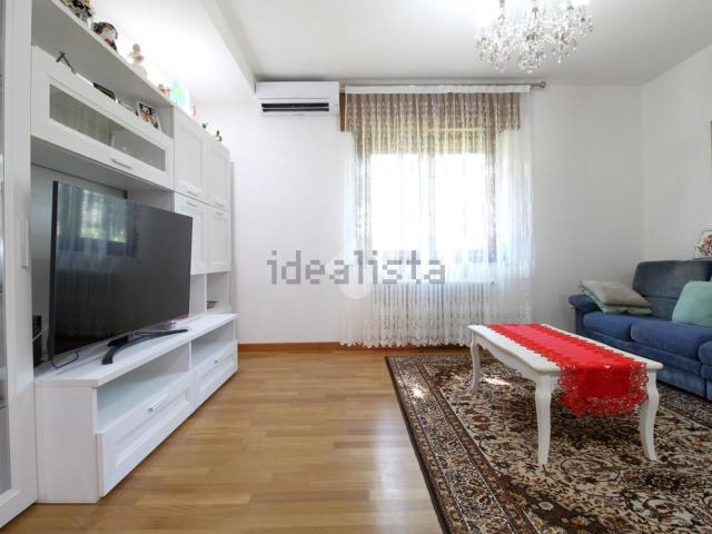 Appartamento in vendita di 105 m² in Via Silvio Pellico, 15