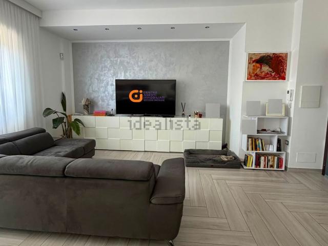 Appartamento in vendita di 105 m² in Via Simonide, 25