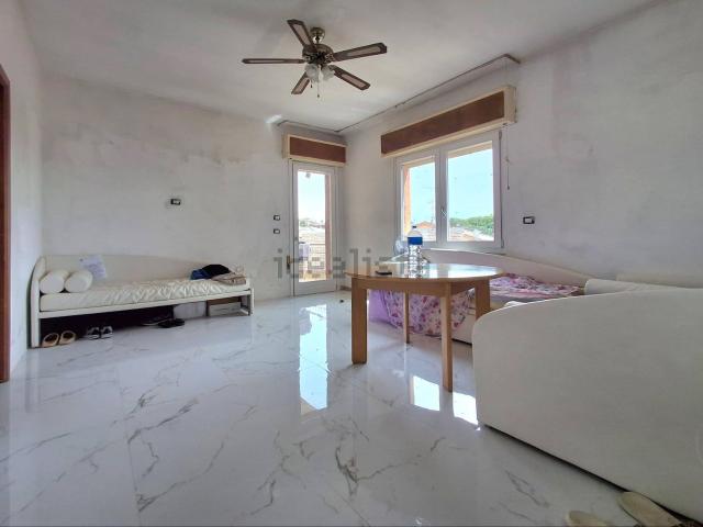 Appartamento in vendita di 105 m² in Via Statale, 111