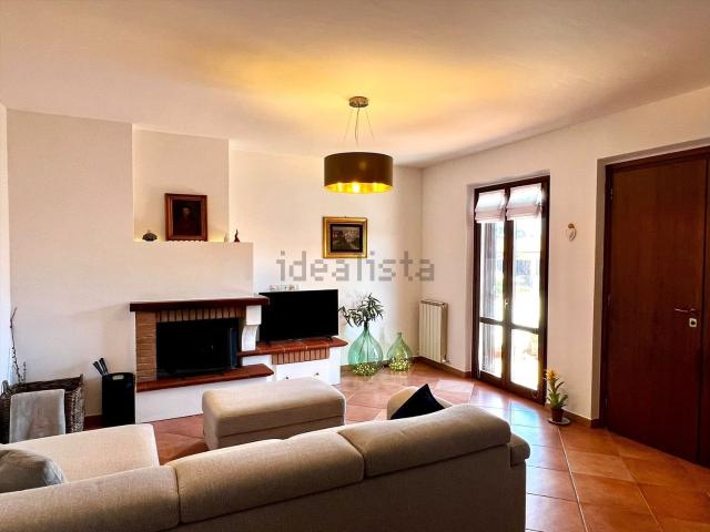 Appartamento in vendita di 105 m² in Via Poggio del Sole, 69