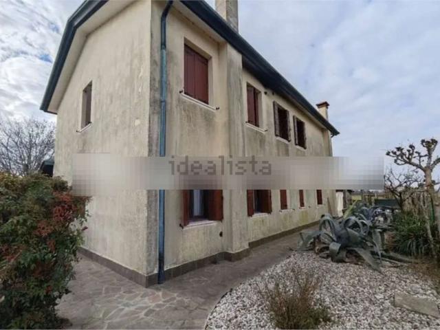 Appartamento in vendita di 105 m² in Via Pallada
