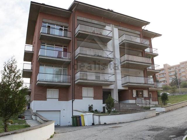 Appartamento in vendita di 105 m² in Via Pasquale Santucci, 8