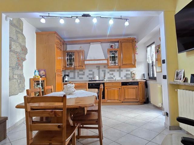 Appartamento in vendita di 105 m² in Via Pasubio, 63