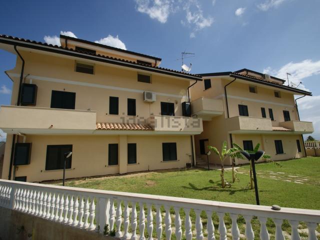 Appartamento in vendita di 105 m² in Via Punta Safò, 6