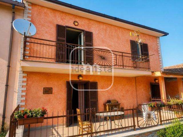 Appartamento in vendita di 105 m² in Via Quadrelle, 7