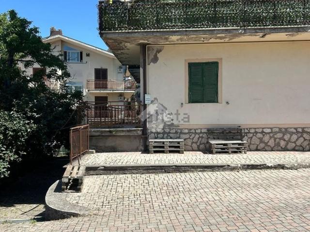 Appartamento in vendita di 105 m² in Via Roma