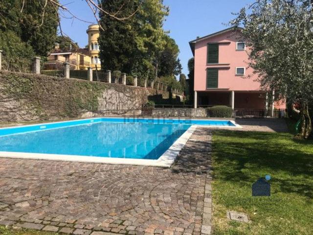 Appartamento in vendita di 105 m² in Via Roma, 33