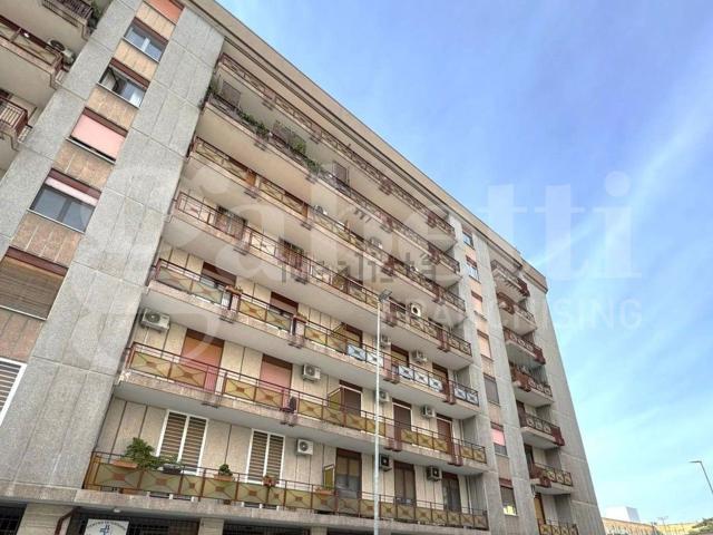 Appartamento in vendita di 105 m² in Via Raffaele Gorjux